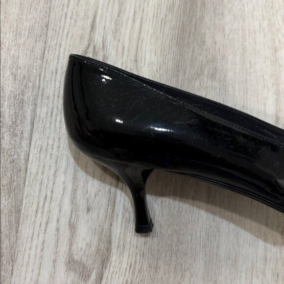 Stuart Weitzman black patent leather  9.5 point toe shoes - Picture 4 of 13